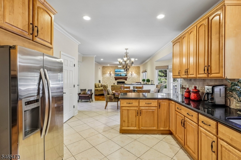 22 Mount Airy Rd Property Photo 14