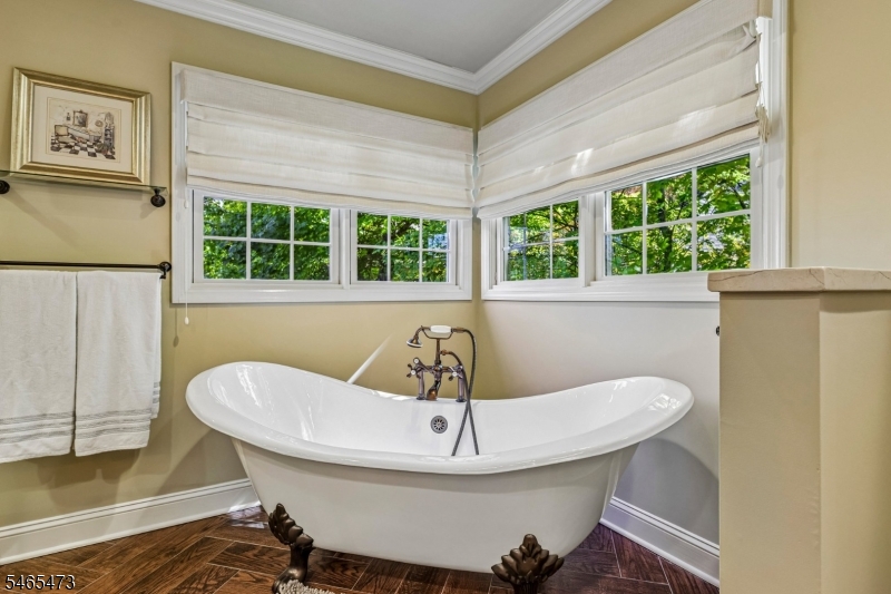 22 Mount Airy Rd Property Photo 27