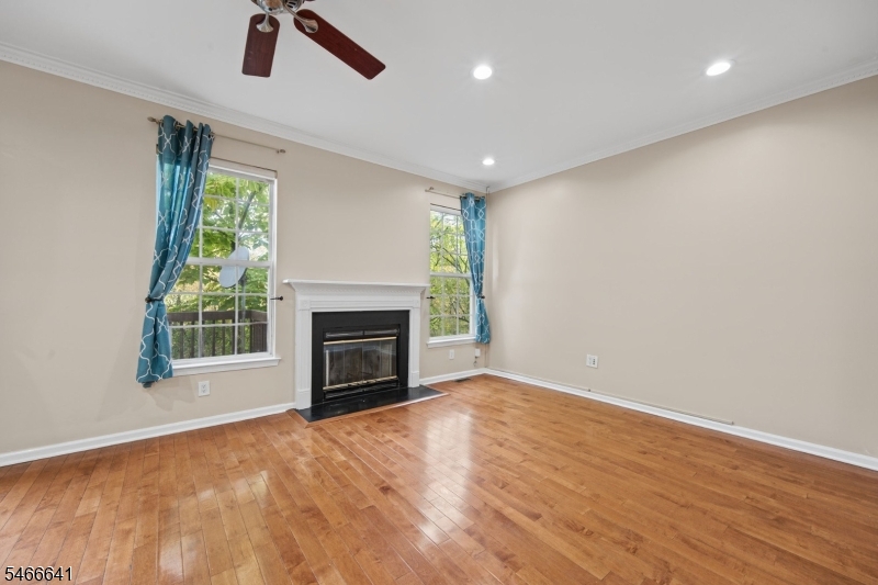 38 Gordon Cir Property Photo 5