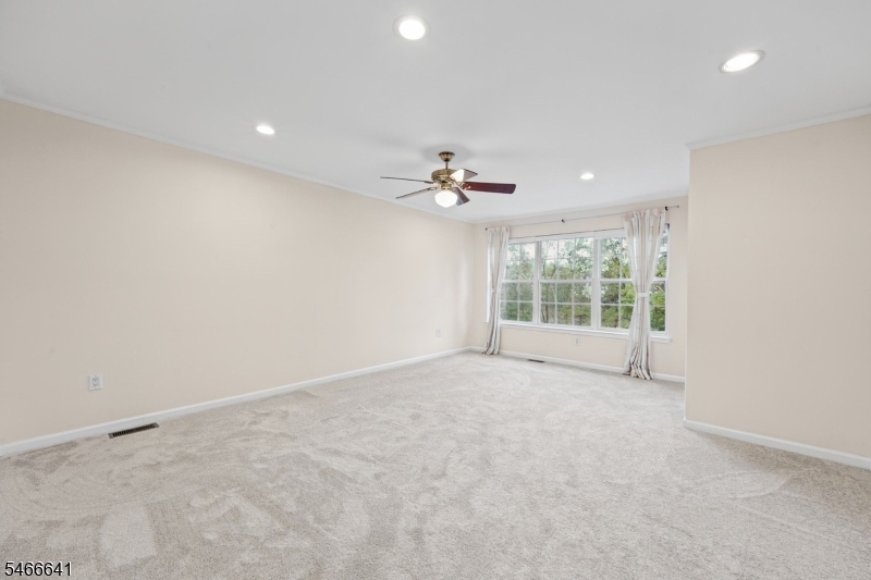 38 Gordon Cir Property Photo 17