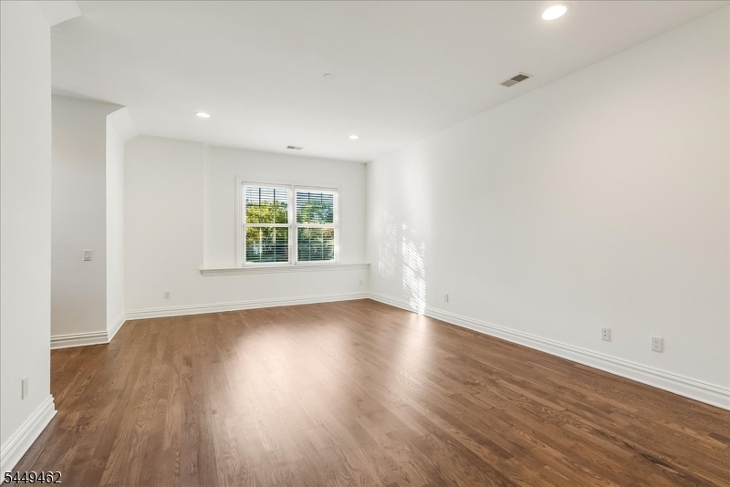 32 Tillou Road West Property Photo 39