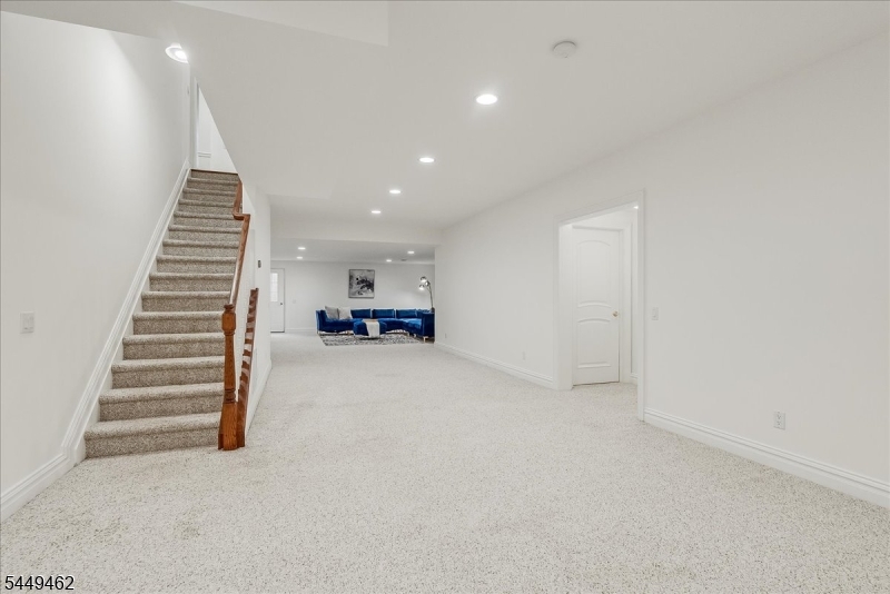 32 Tillou Road West Property Photo 41