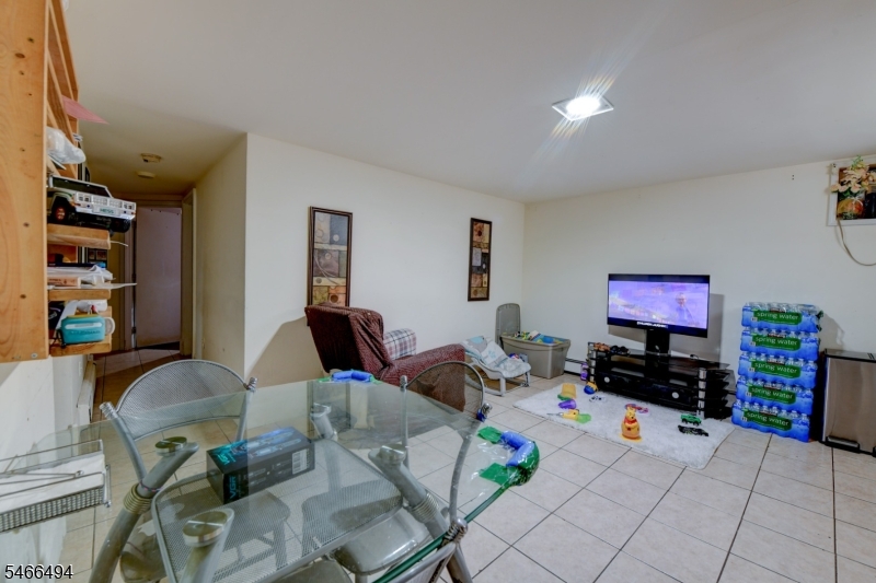 814 Kilsyth Rd 0 Property Photo 18