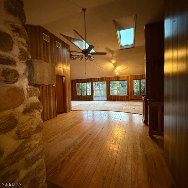 54 Horseshoe Dr Property Photo 5