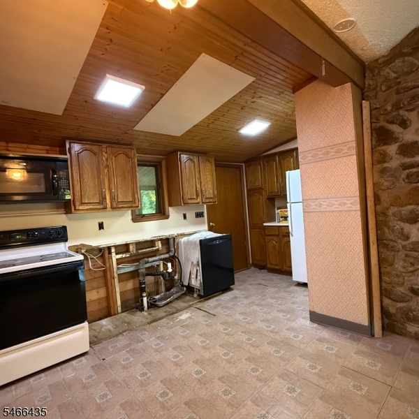 54 Horseshoe Dr Property Photo 16