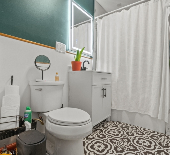 484 Raritan Rd Property Photo 19