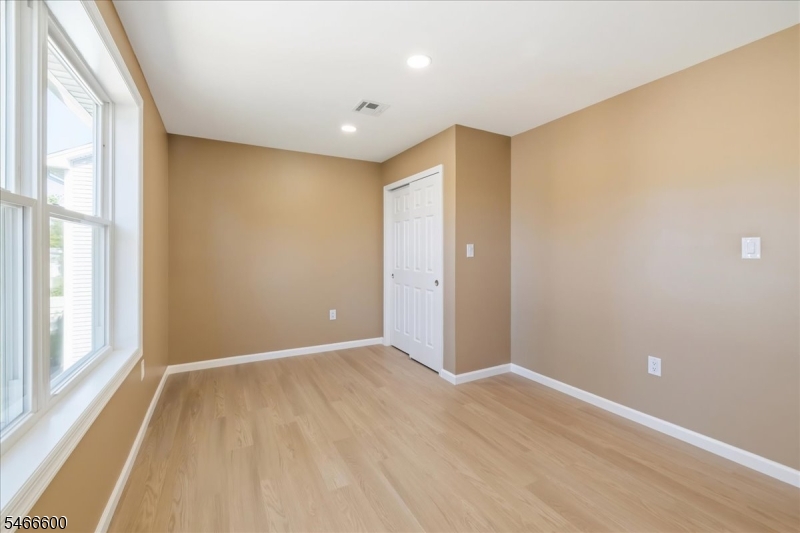 Harvey Ave Property Photo 18