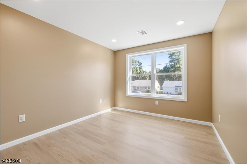 Harvey Ave Property Photo 22