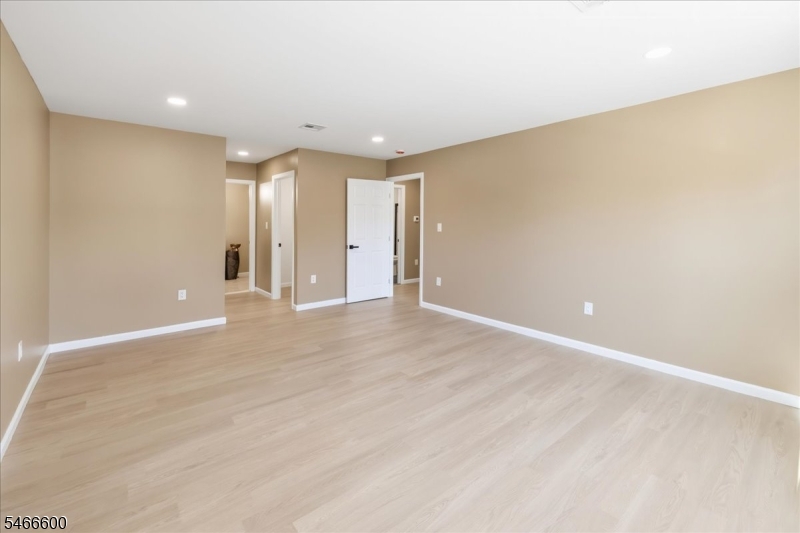 Harvey Ave Property Photo 26