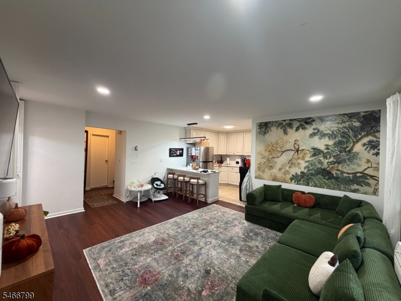 203 N Beverwyck Rd 5 Property Photo 1