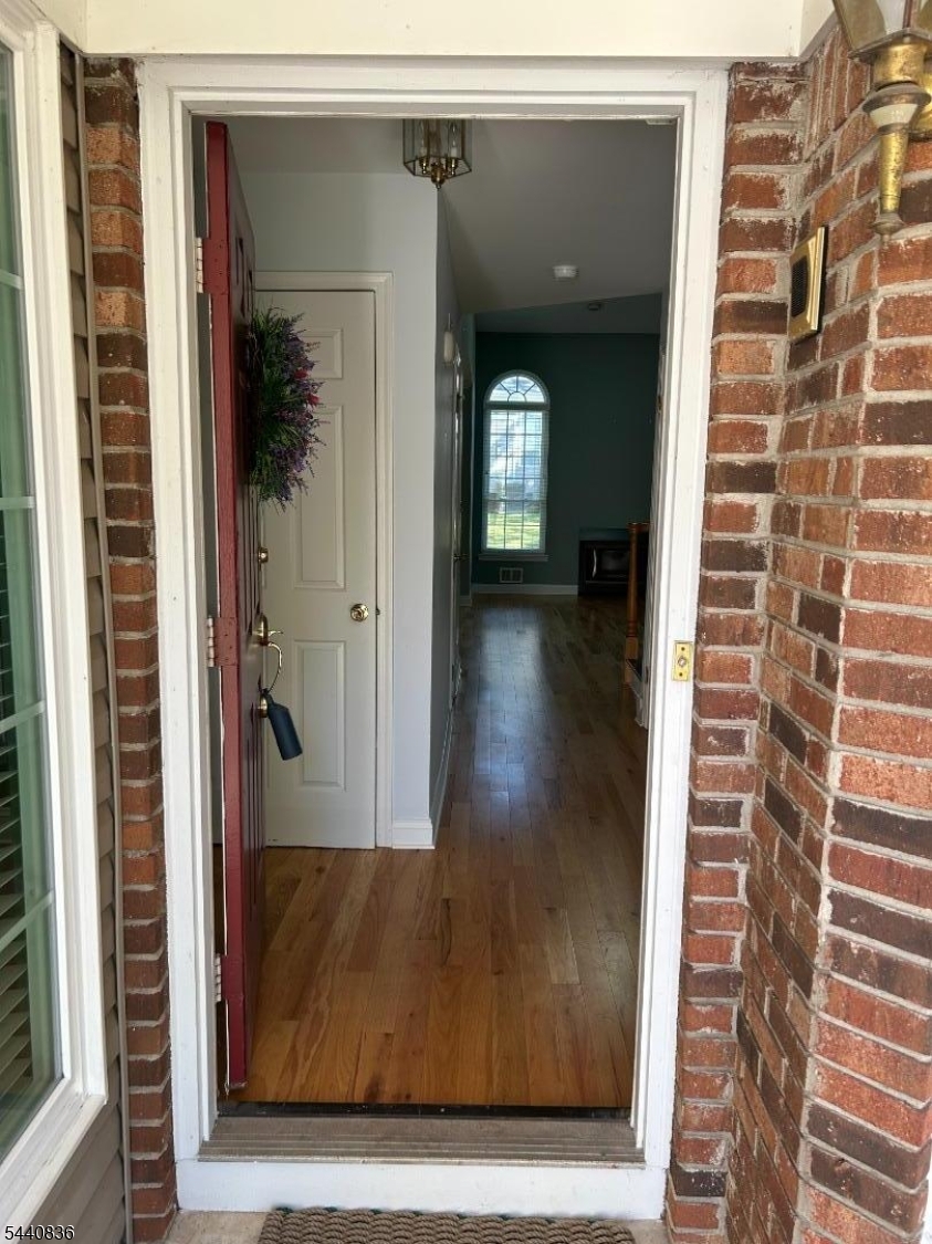 42 Myrtle Ct Property Photo 2
