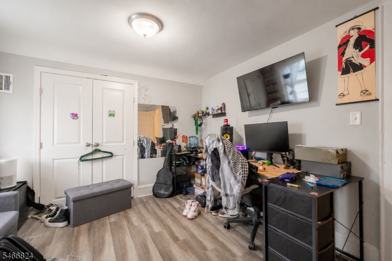 52 Thomas St Property Photo 23