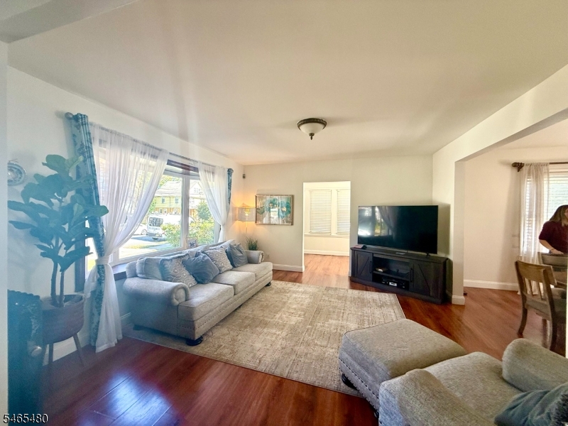 58 Evergreen Ave Property Photo 3