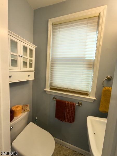 107 Sheridan Ave Property Photo 11