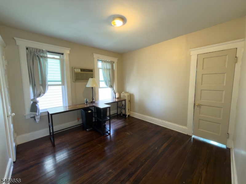 107 Sheridan Ave Property Photo 19