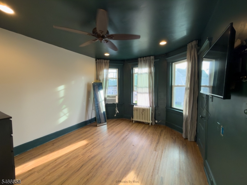 107 Sheridan Ave Property Photo 21