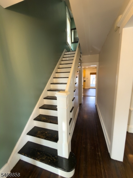 107 Sheridan Ave Property Photo 23