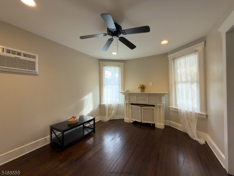 107 Sheridan Ave Property Photo 25