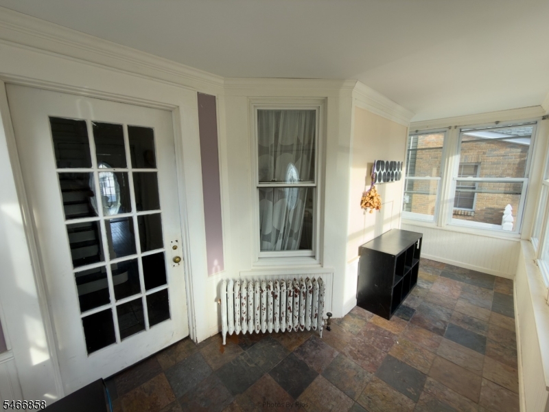 107 Sheridan Ave Property Photo 32