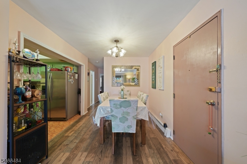 565 61st St Property Photo 16