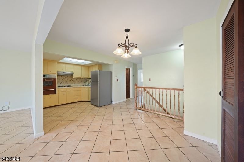 565 61st St Property Photo 23