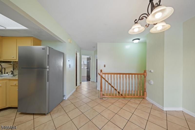 565 61st St Property Photo 32