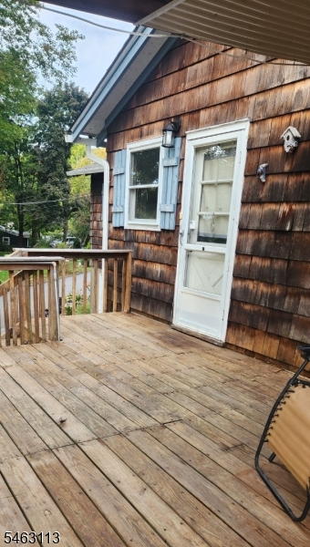 34 Hillside Ave Property Photo 7