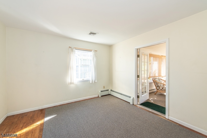 103 Newbury Pl Property Photo 15