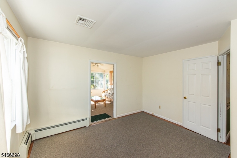 103 Newbury Pl Property Photo 16
