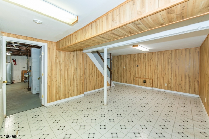 103 Newbury Pl Property Photo 27