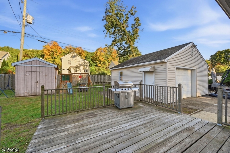 123 Monroe St Property Photo 24