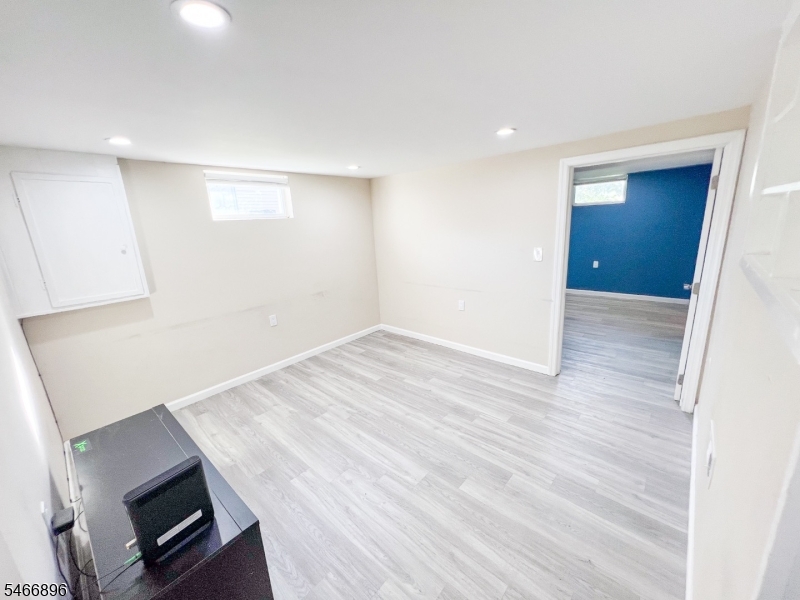 45 Semel Ave Property Photo 16
