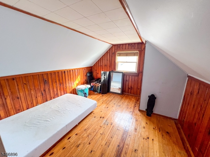 45 Semel Ave Property Photo 21