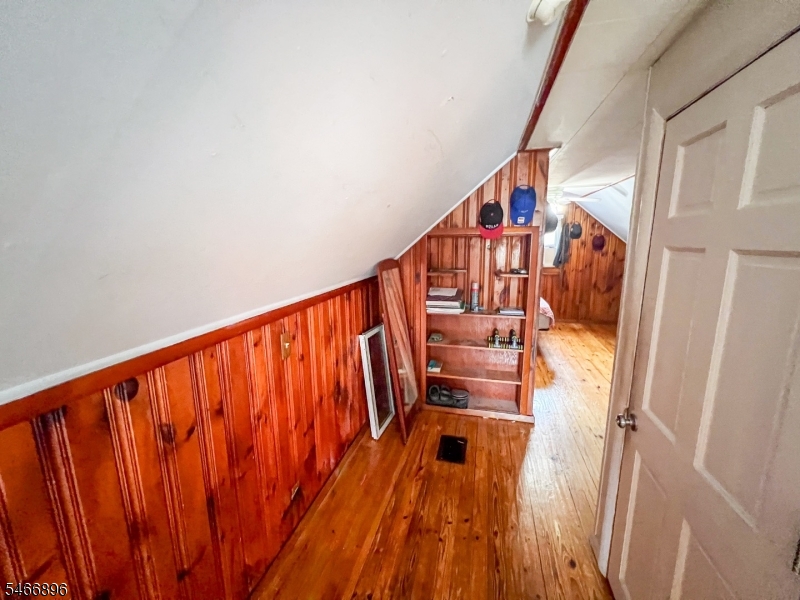 45 Semel Ave Property Photo 22