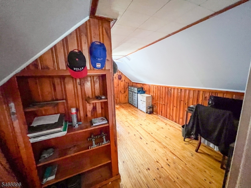 45 Semel Ave Property Photo 23