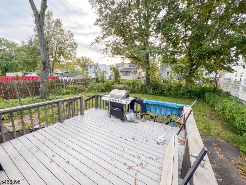 45 Semel Ave Property Photo 27