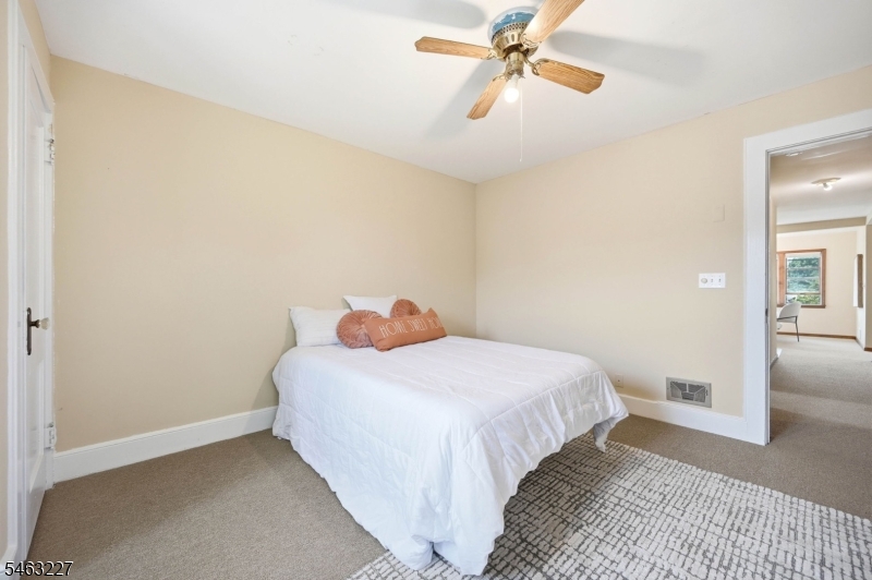70 Rowland Ave Property Photo 8