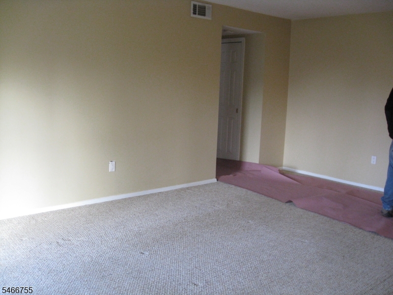 1300 Rock Ave J5 Property Photo 8
