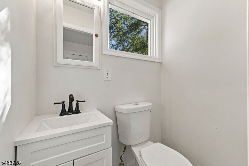 34 Union St Property Photo 28