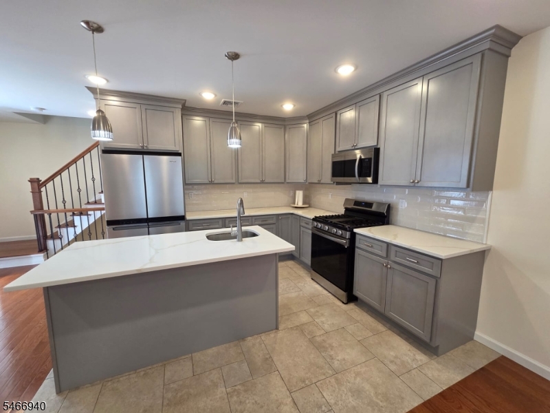24 Sidney Ave Property Photo 4