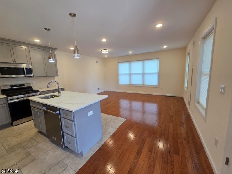 24 Sidney Ave Property Photo 6