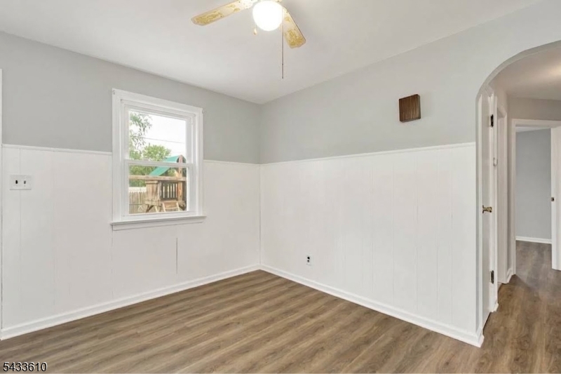 145 Golf Ave Property Photo 8