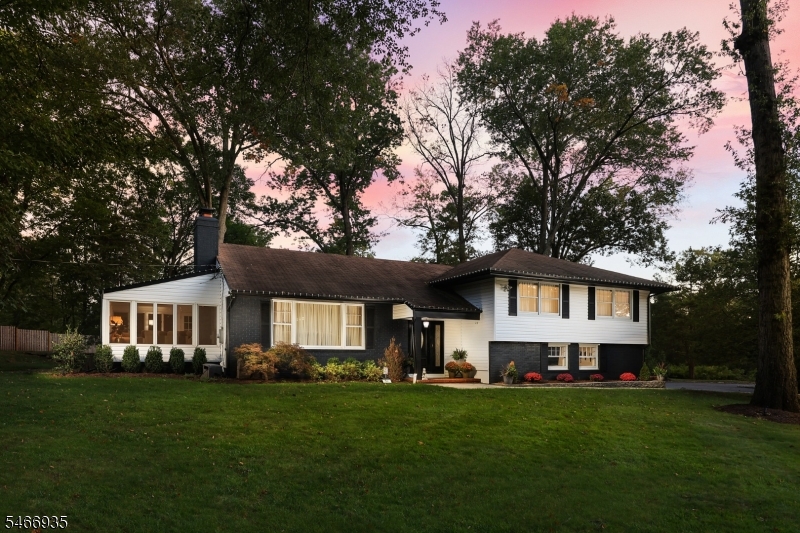 62 Guinard Dr Property Photo 1