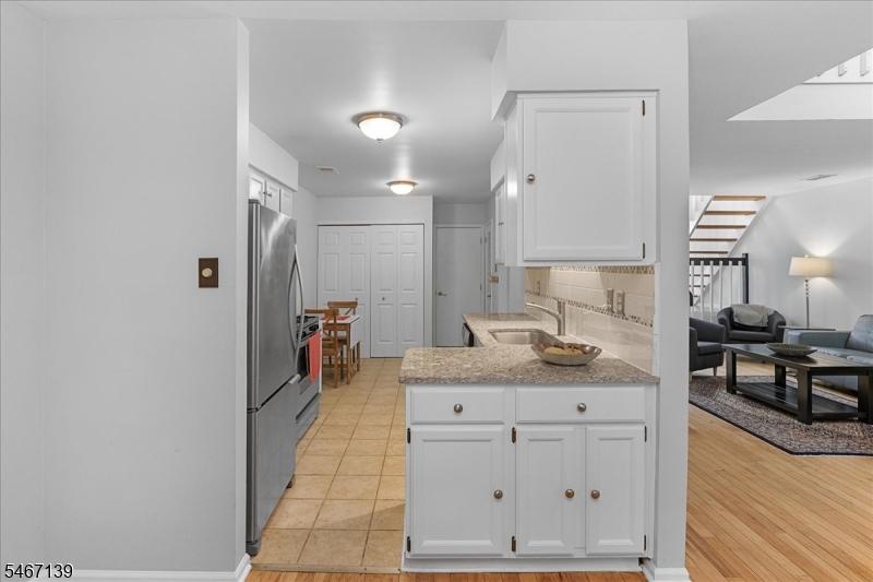 44 Watertown Ct Property Photo 11
