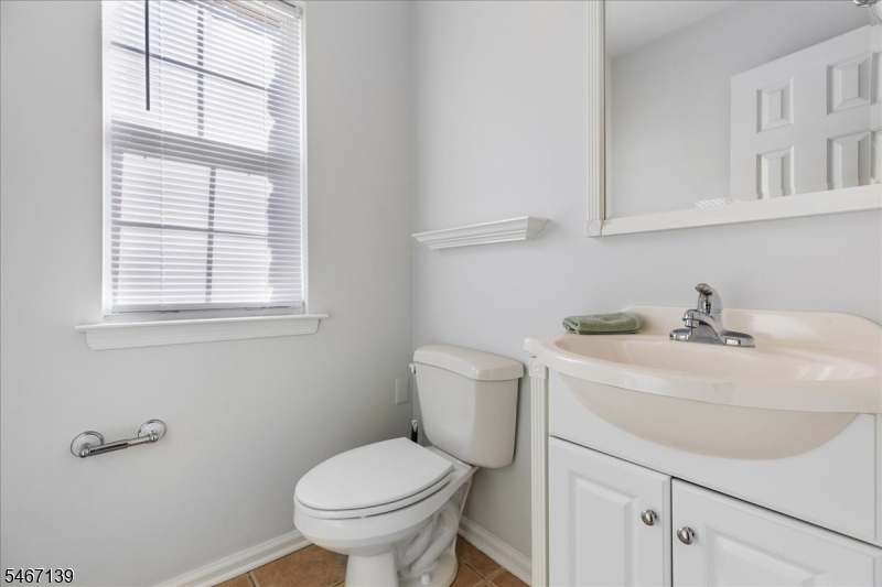 44 Watertown Ct Property Photo 15