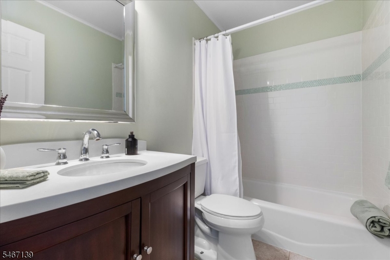 44 Watertown Ct Property Photo 24