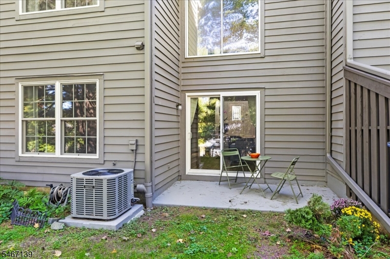 44 Watertown Ct Property Photo 26