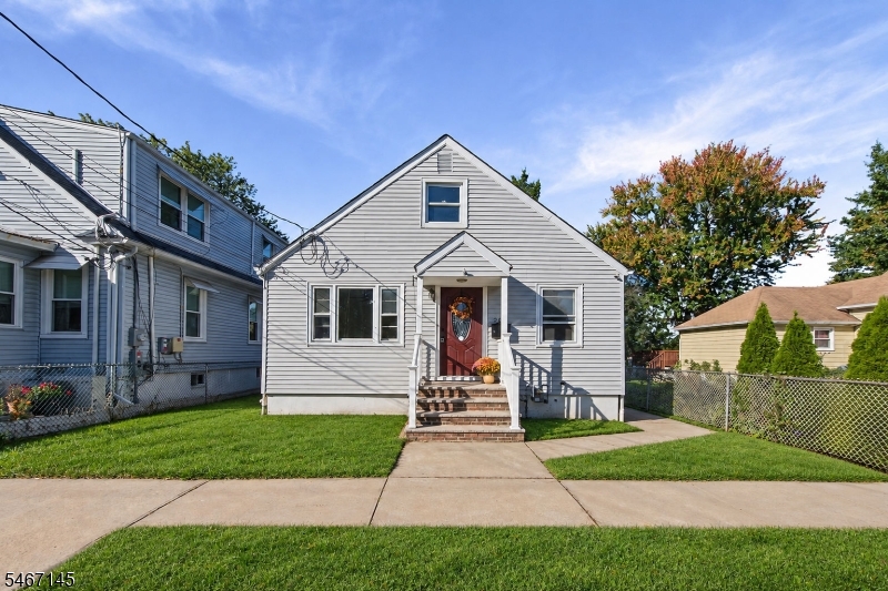 20 Suydam Ave Property Photo 1