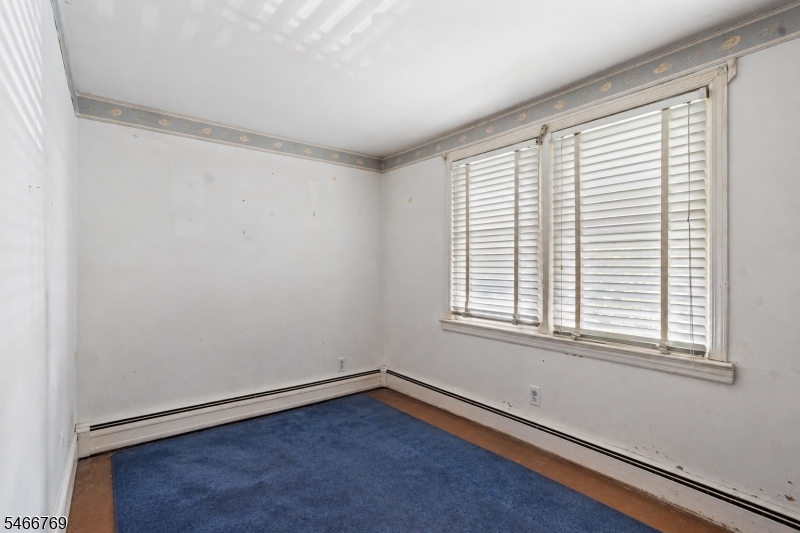 409 Olcott St Property Photo 15