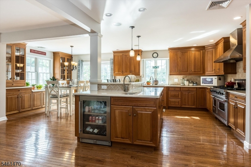 22 Sloping Hill Ter Property Photo 13